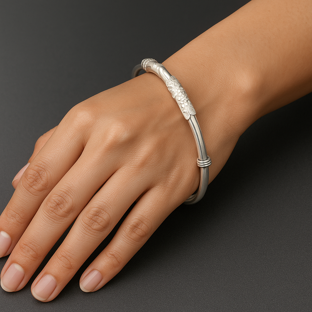 Handcrafted Silver Leaf Motif Bangle | Elegant Adjustable Design
