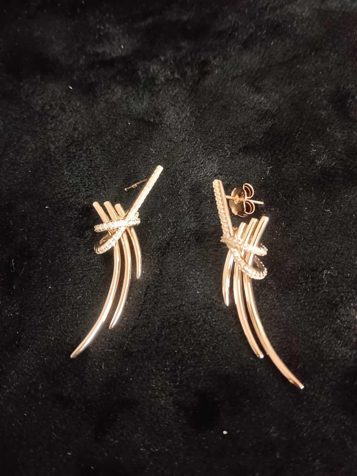 925 Silver Curve Knot Earrings – One of a Kind Modern Design